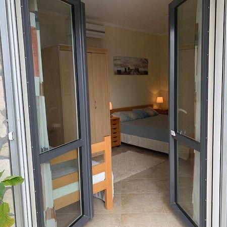 Apartments Mirian Петровац Экстерьер фото