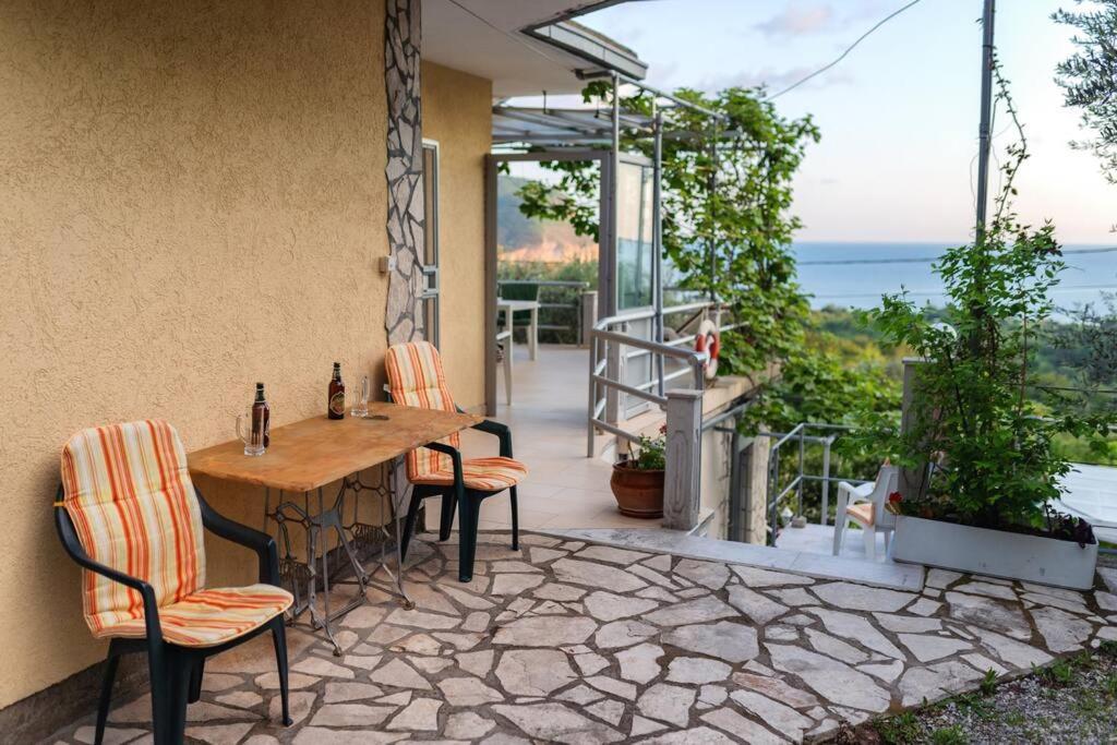 Apartments Mirian Петровац Экстерьер фото