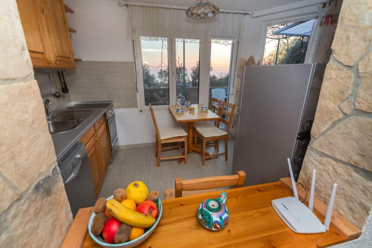 Apartments Mirian Петровац Экстерьер фото